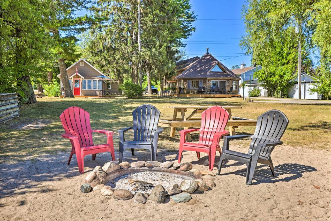 Quaint Studio With Shared Beach Walk To Suttons Bay エクステリア 写真
