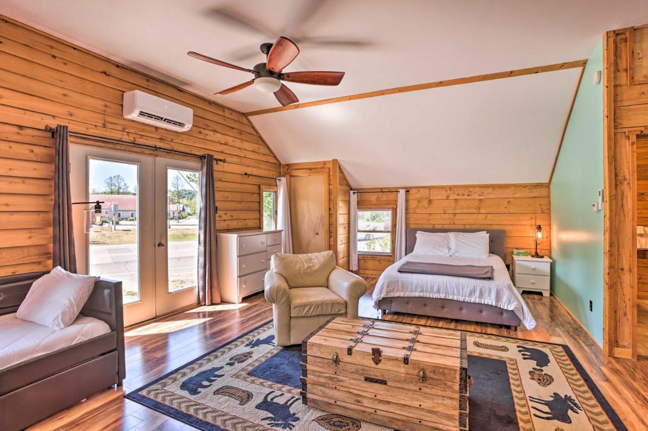 Quaint Studio With Shared Beach Walk To Suttons Bay エクステリア 写真